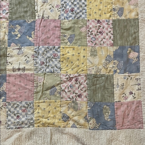Handmade Spring Patchwork Pastel Quilt - Picture 2 of 5